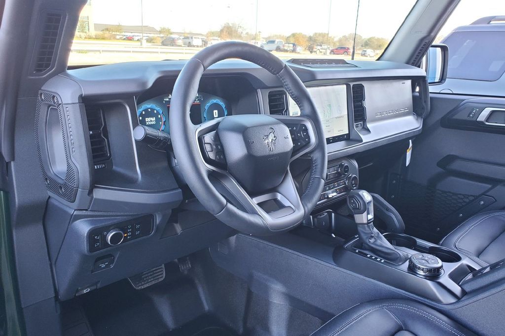 2025 Ford Bronco Badlands Hondo TX