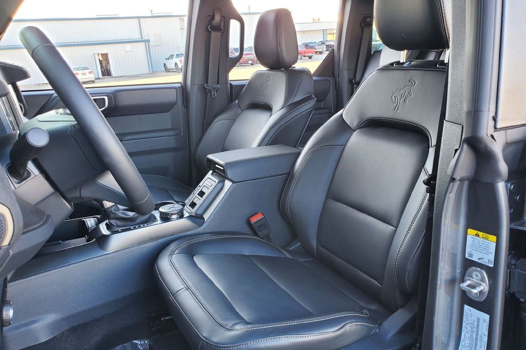 2025 Ford Bronco Badlands Hondo TX