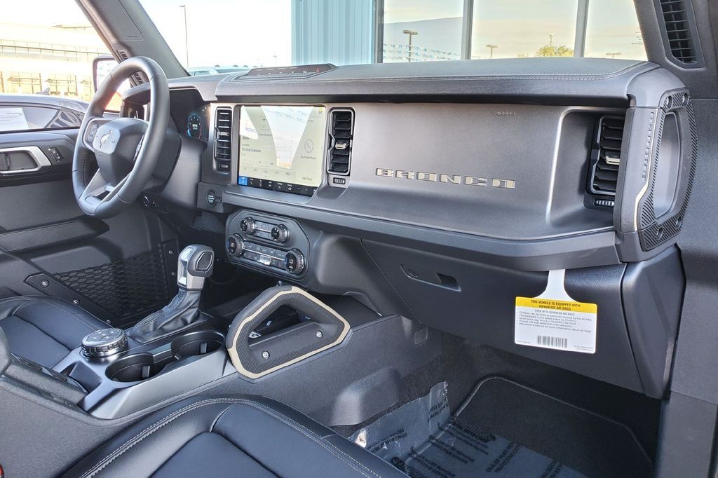 2025 Ford Bronco Badlands Hondo TX