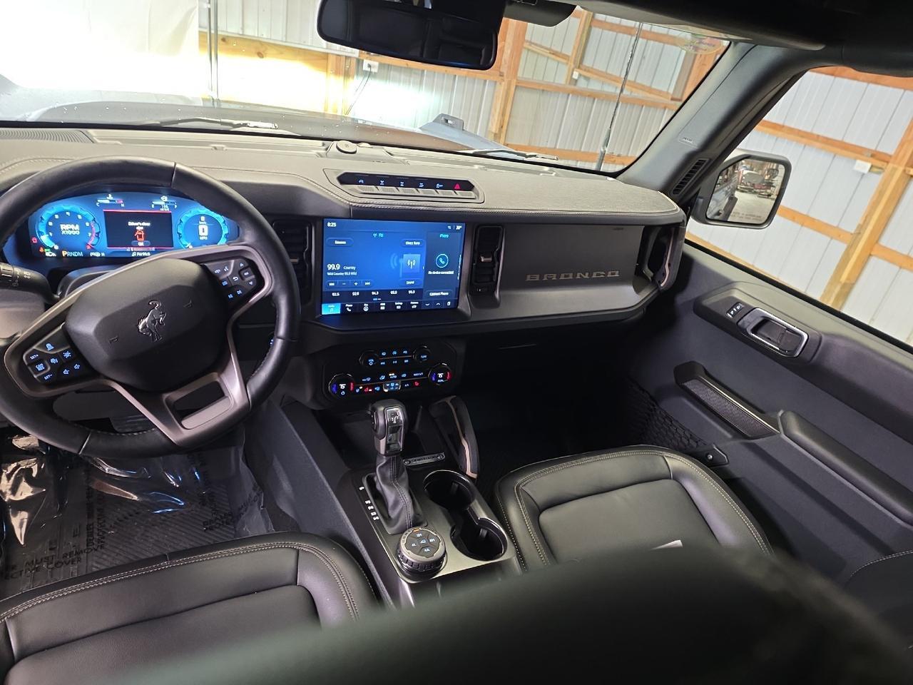 2025 Ford Bronco Badlands Sand Lake NY