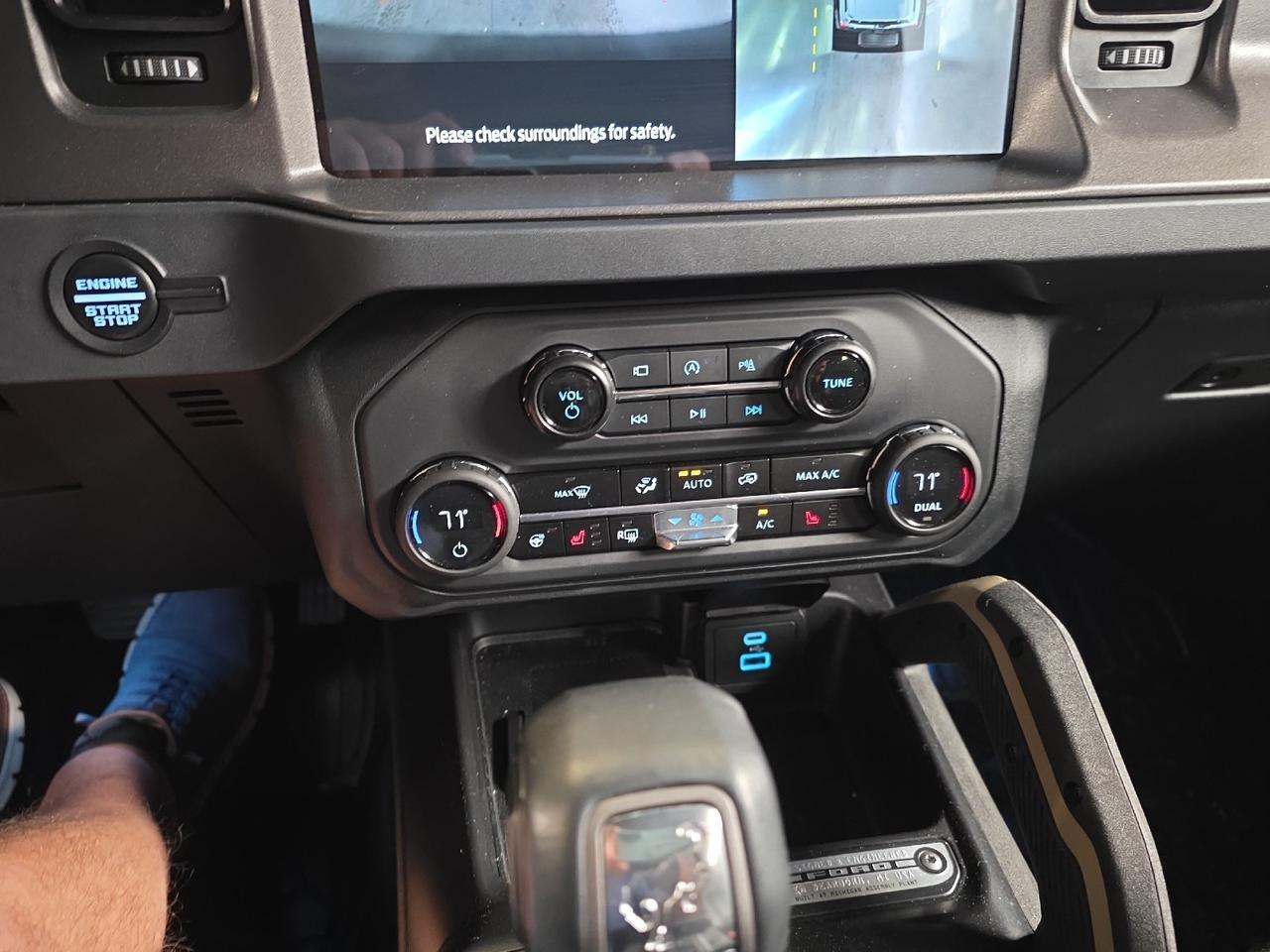 2025 Ford Bronco Badlands Sand Lake NY
