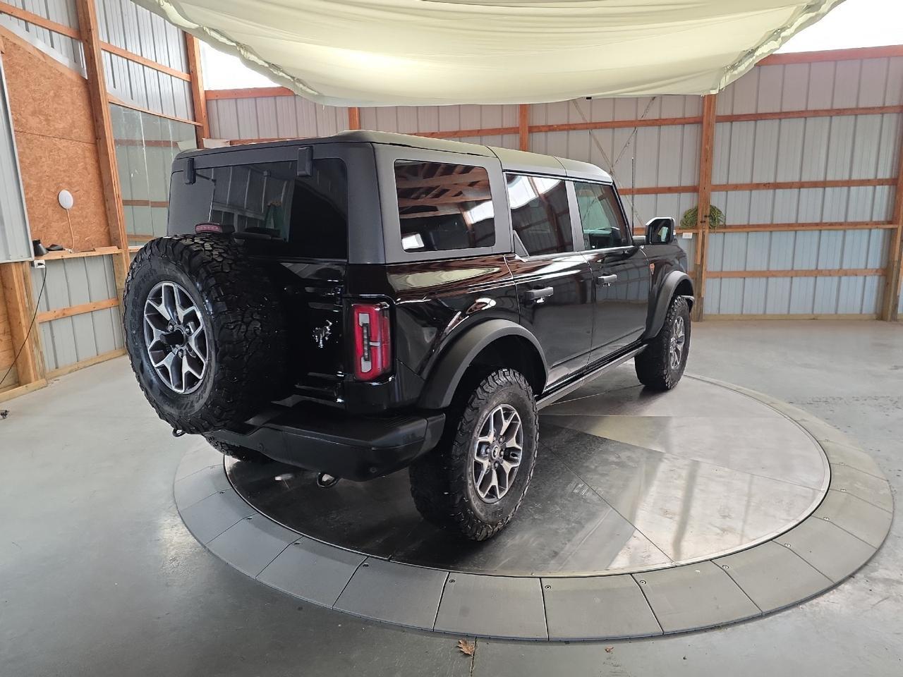 2025 Ford Bronco Badlands Sand Lake NY