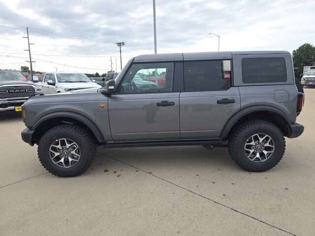 2025 Ford Bronco Badlands Watertown SD