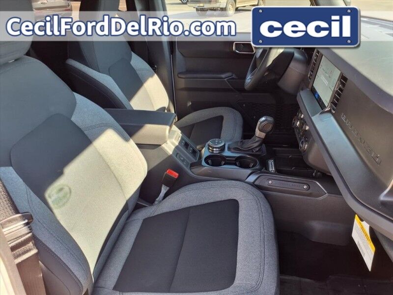 2025 Ford Bronco Base Del Rio TX