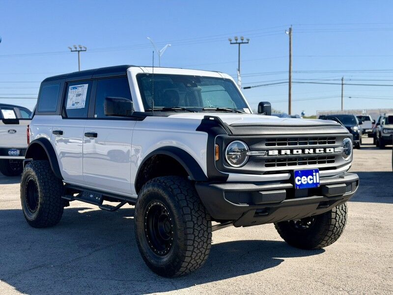 2025 Ford Bronco Base