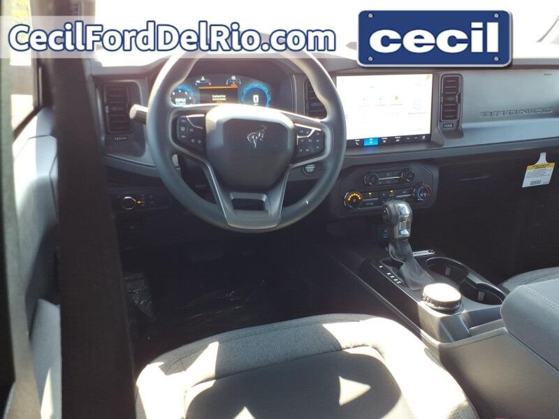 2025 Ford Bronco Base Del Rio TX