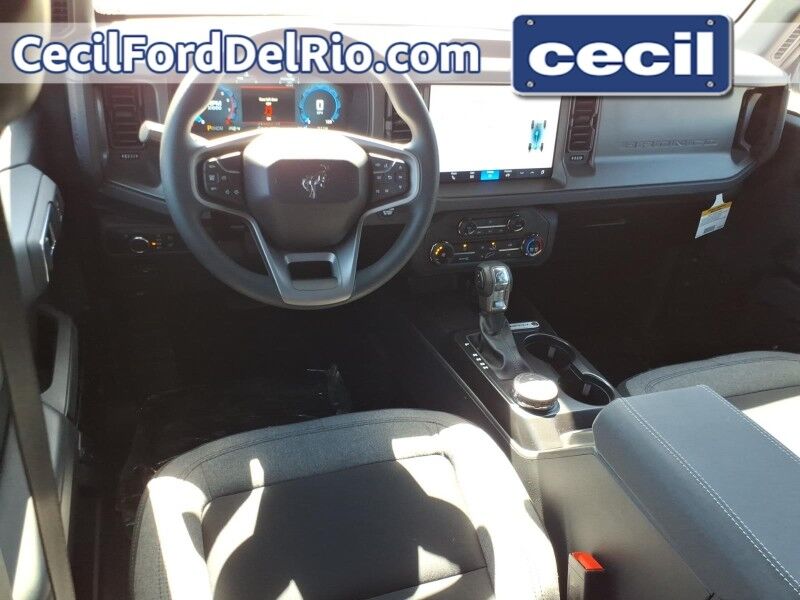 2025 Ford Bronco Base Del Rio TX