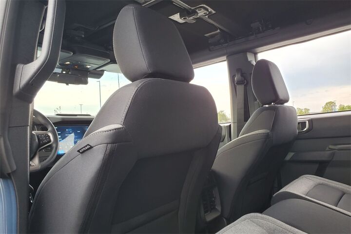 2025 Ford Bronco Base  TX