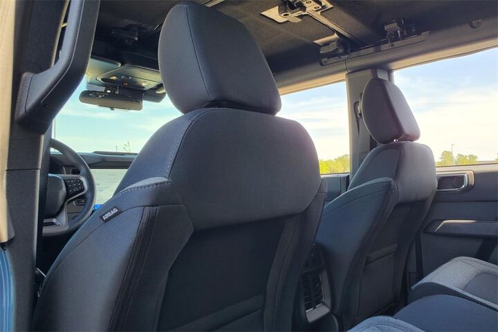 2025 Ford Bronco Base  TX