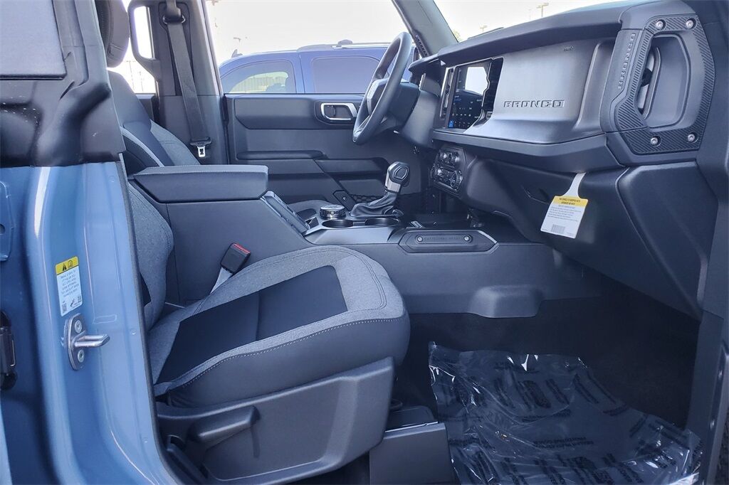 2025 Ford Bronco Base Hondo TX