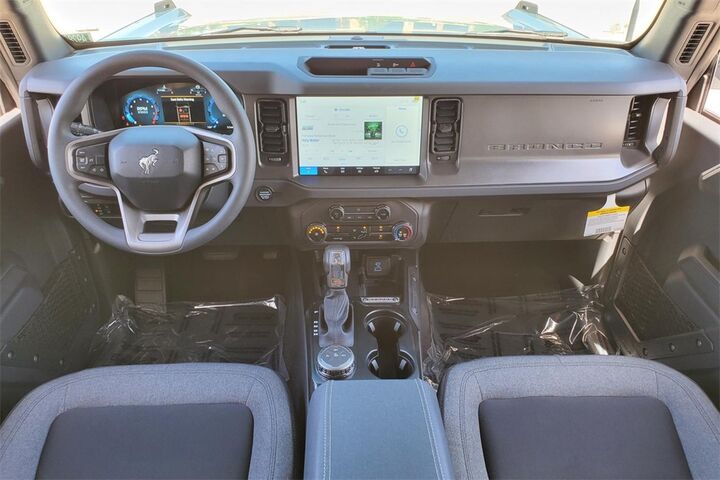 2025 Ford Bronco Base  TX