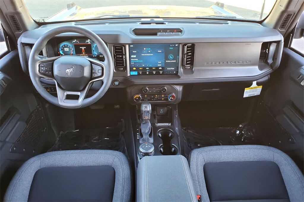 2025 Ford Bronco Base Hondo TX