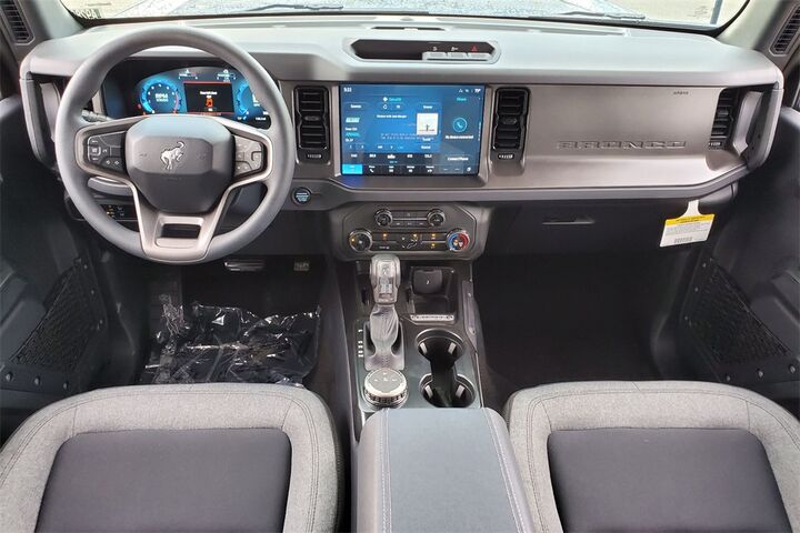 2025 Ford Bronco Base  TX