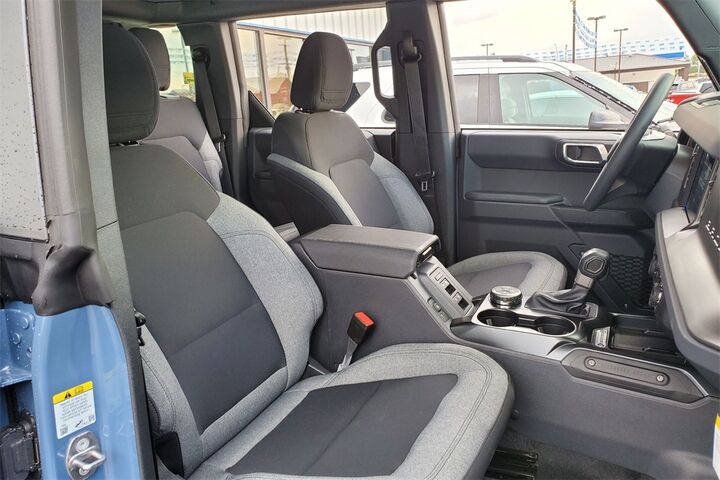 2025 Ford Bronco Base  TX