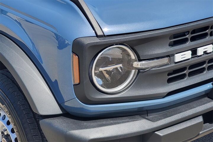 2025 Ford Bronco Base  TX