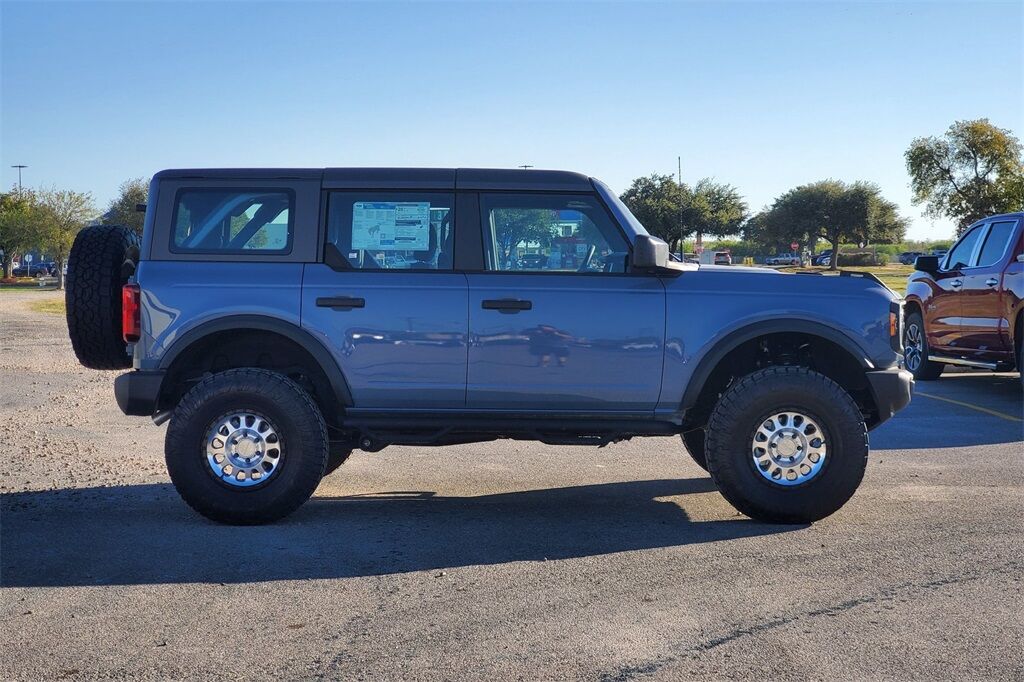2025 Ford Bronco Base Hondo TX