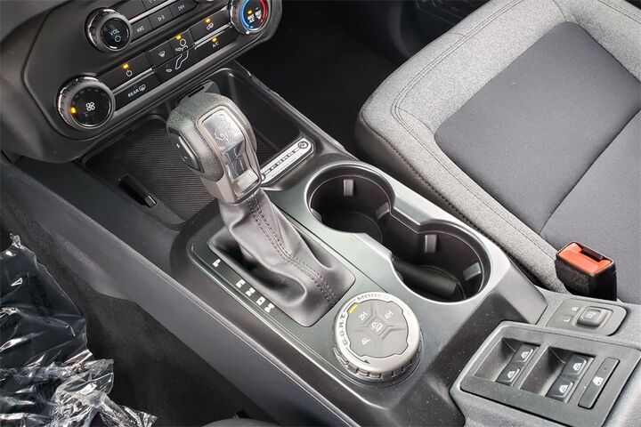 2025 Ford Bronco Base  TX