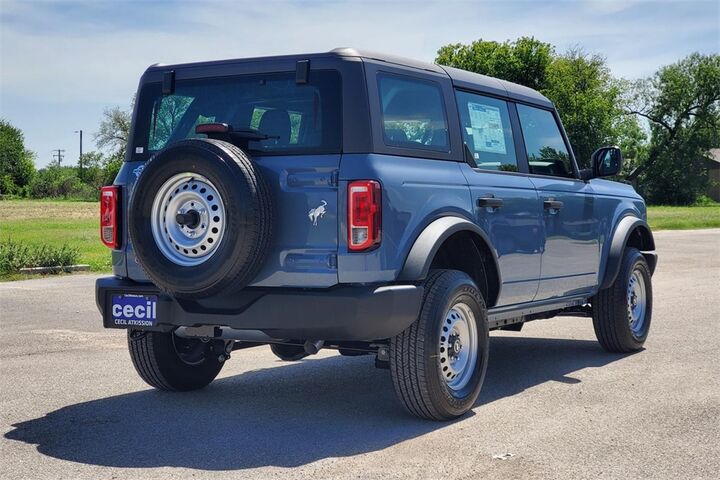 2025 Ford Bronco Base  TX