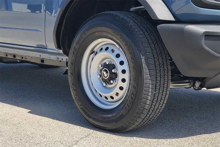 2025 Ford Bronco Base  TX