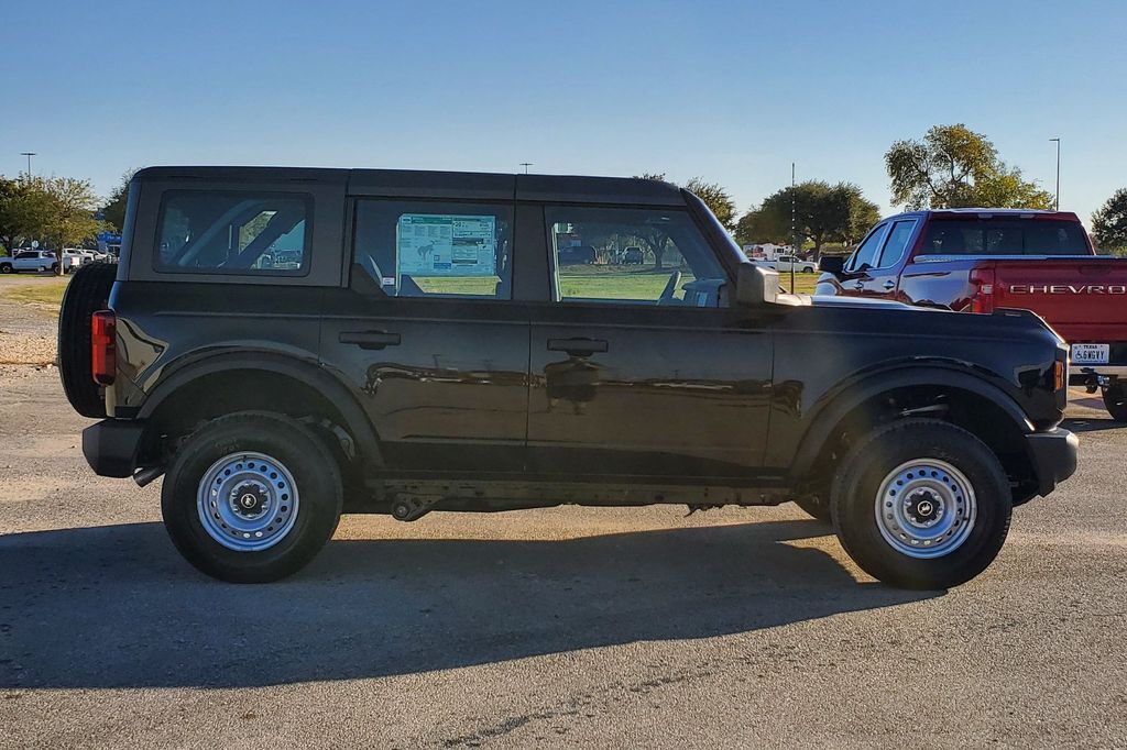2025 Ford Bronco Base Hondo TX