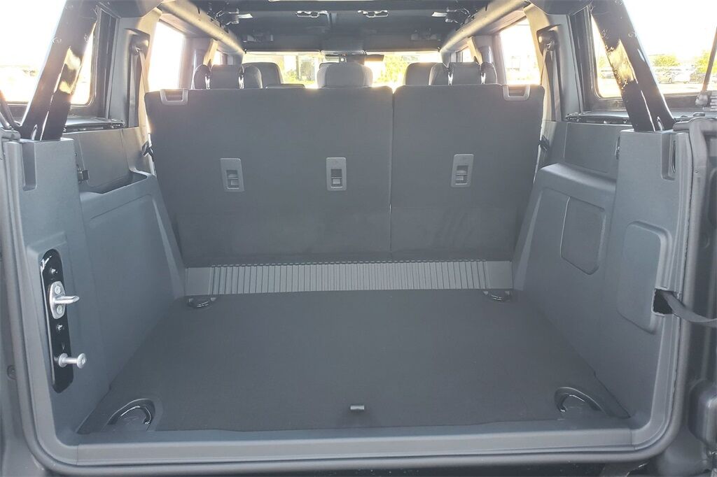 2025 Ford Bronco Base Hondo TX