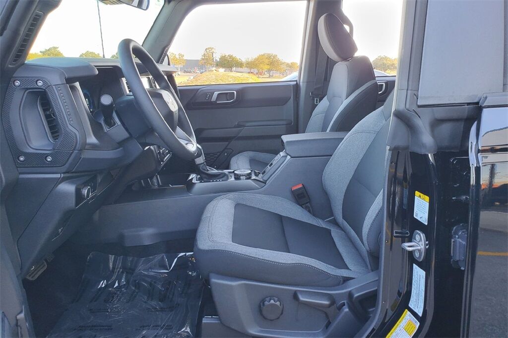 2025 Ford Bronco Base Hondo TX