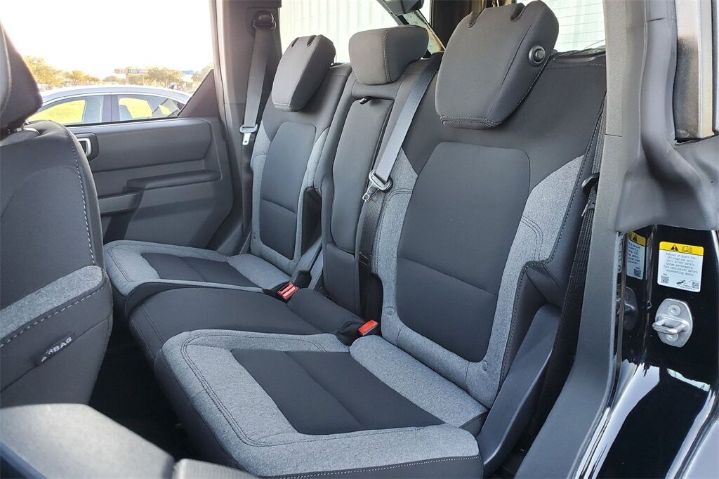 2025 Ford Bronco Base Hondo TX