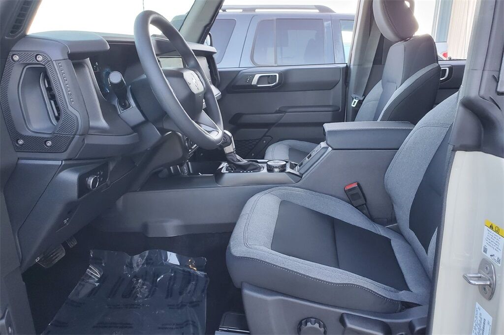 2025 Ford Bronco Base Hondo TX