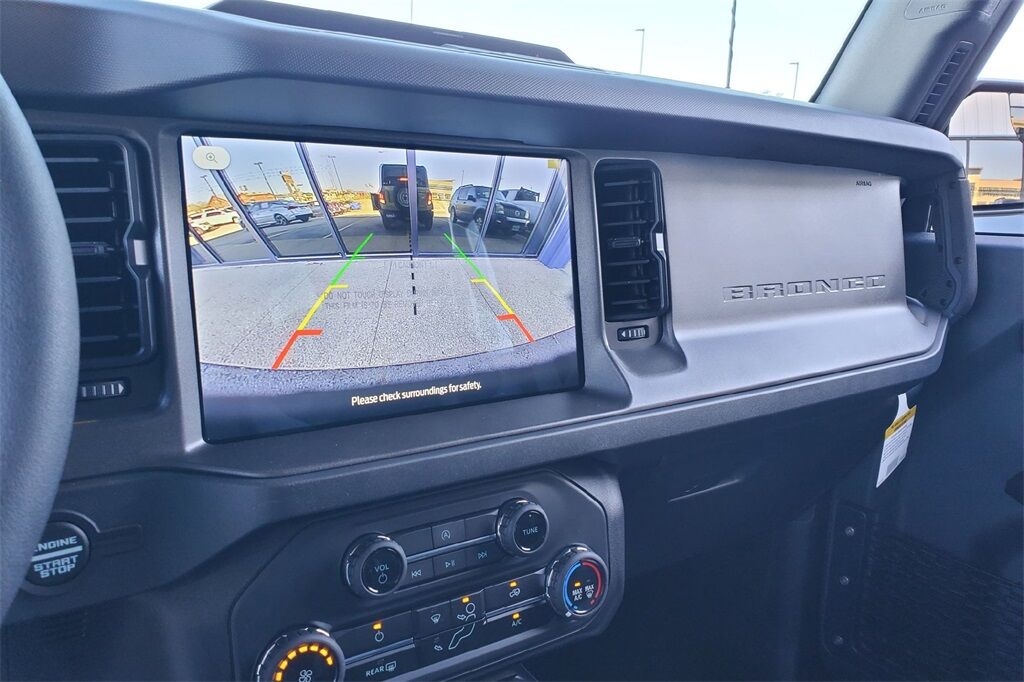 2025 Ford Bronco Base Hondo TX