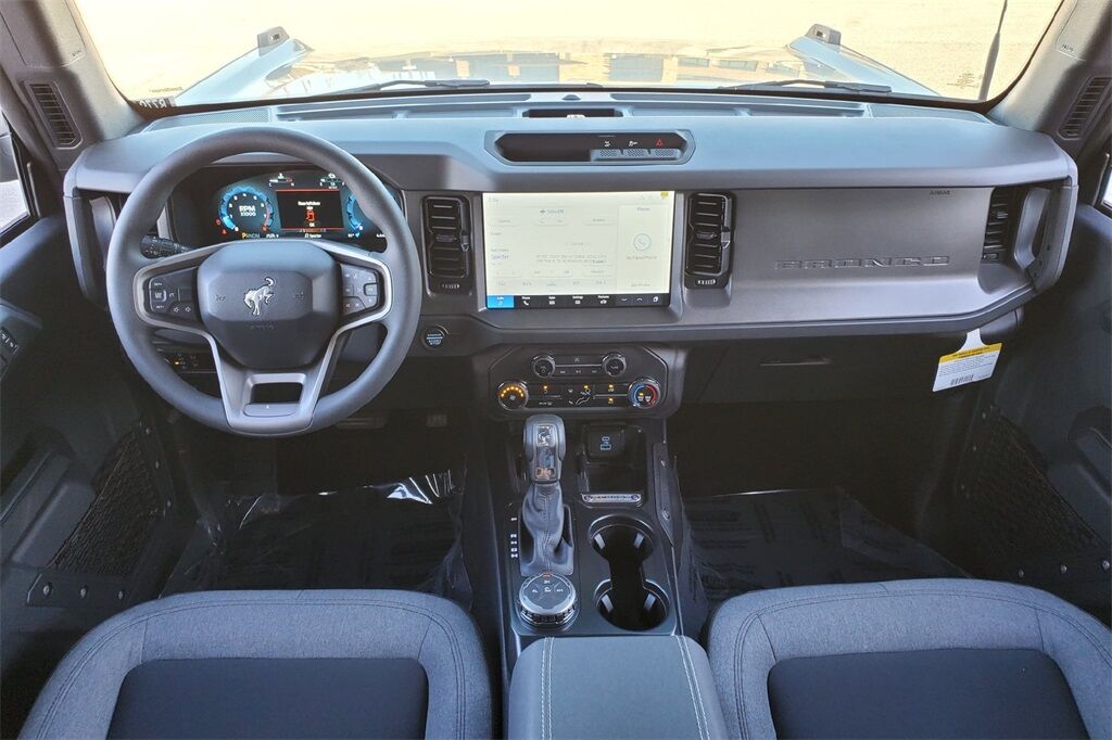 2025 Ford Bronco Base Hondo TX