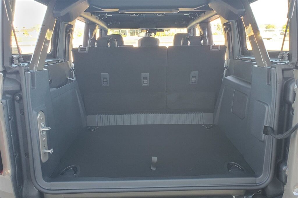 2025 Ford Bronco Base Hondo TX