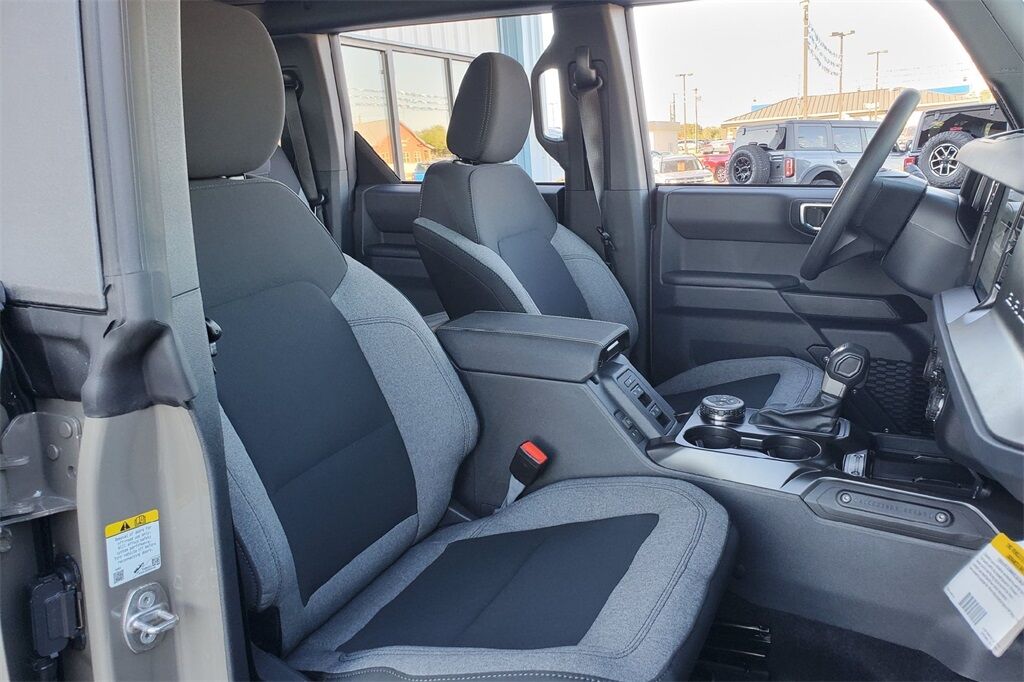 2025 Ford Bronco Base Hondo TX
