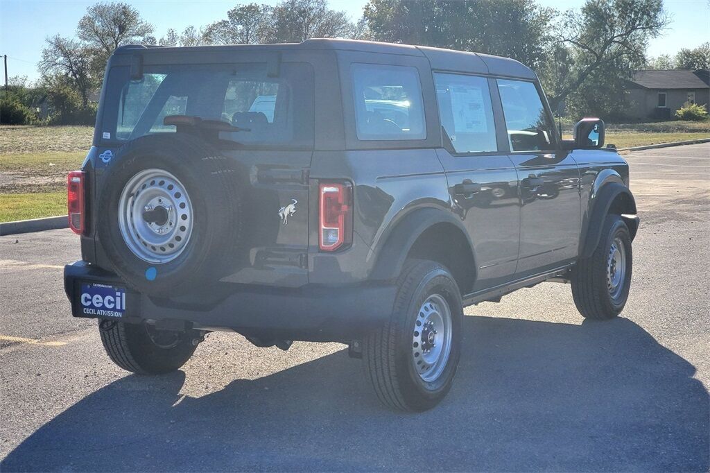 2025 Ford Bronco Base Hondo TX