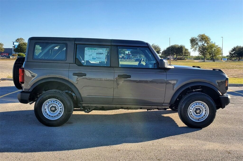 2025 Ford Bronco Base Hondo TX