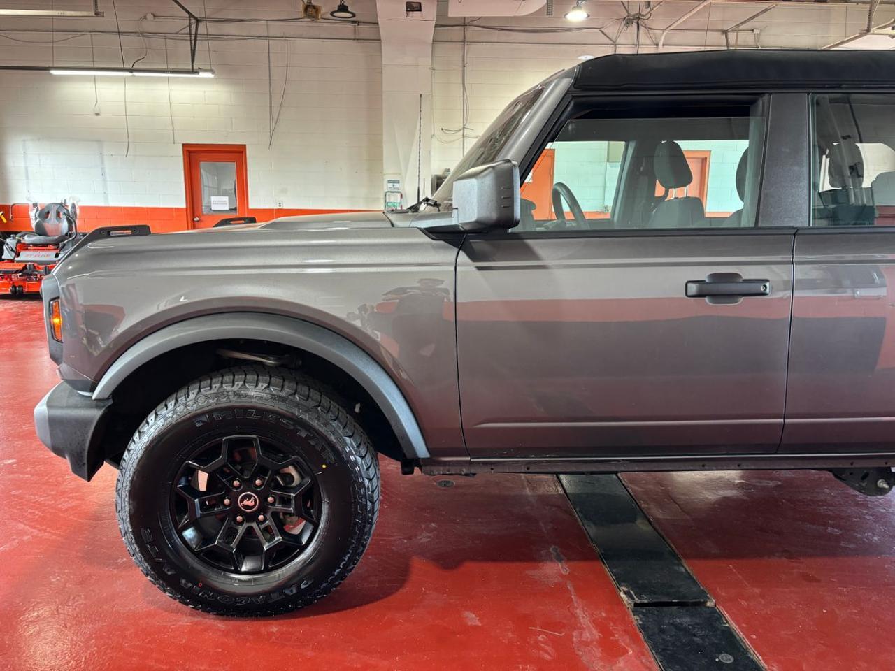 2025 Ford Bronco Base Franklin OH