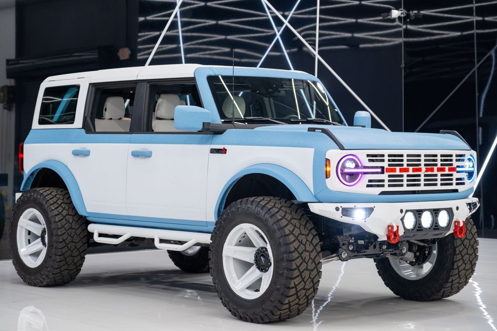 2025 Ford Bronco Base