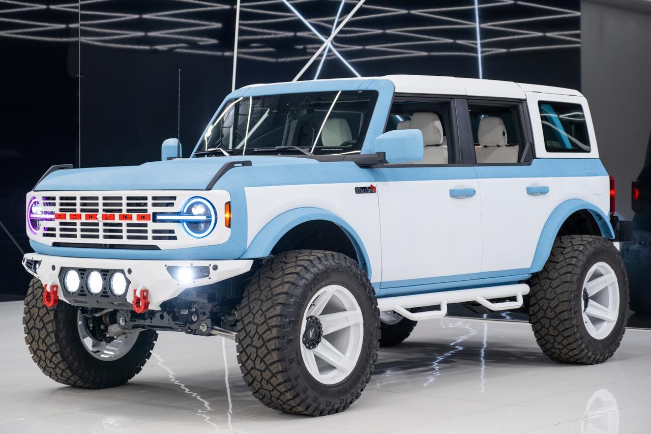 2025 Ford Bronco Base