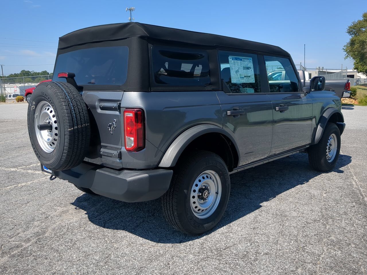 2025 Ford Bronco Base Appleton WI