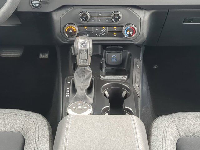 2025 Ford Bronco Base Appleton WI