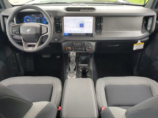 2025 Ford Bronco Base Appleton WI