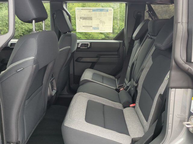 2025 Ford Bronco Base Appleton WI