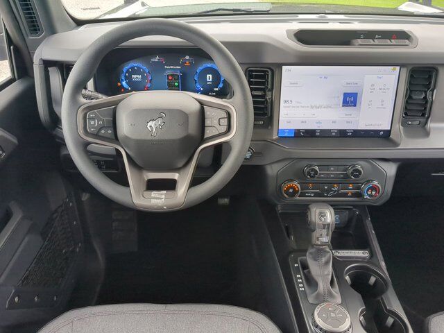 2025 Ford Bronco Base Appleton WI