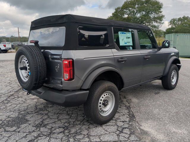 2025 Ford Bronco Base Appleton WI