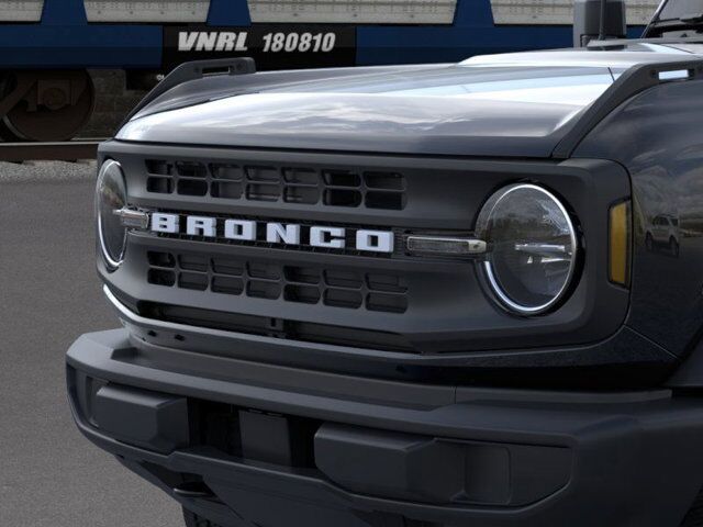 2025 Ford Bronco Base Appleton WI