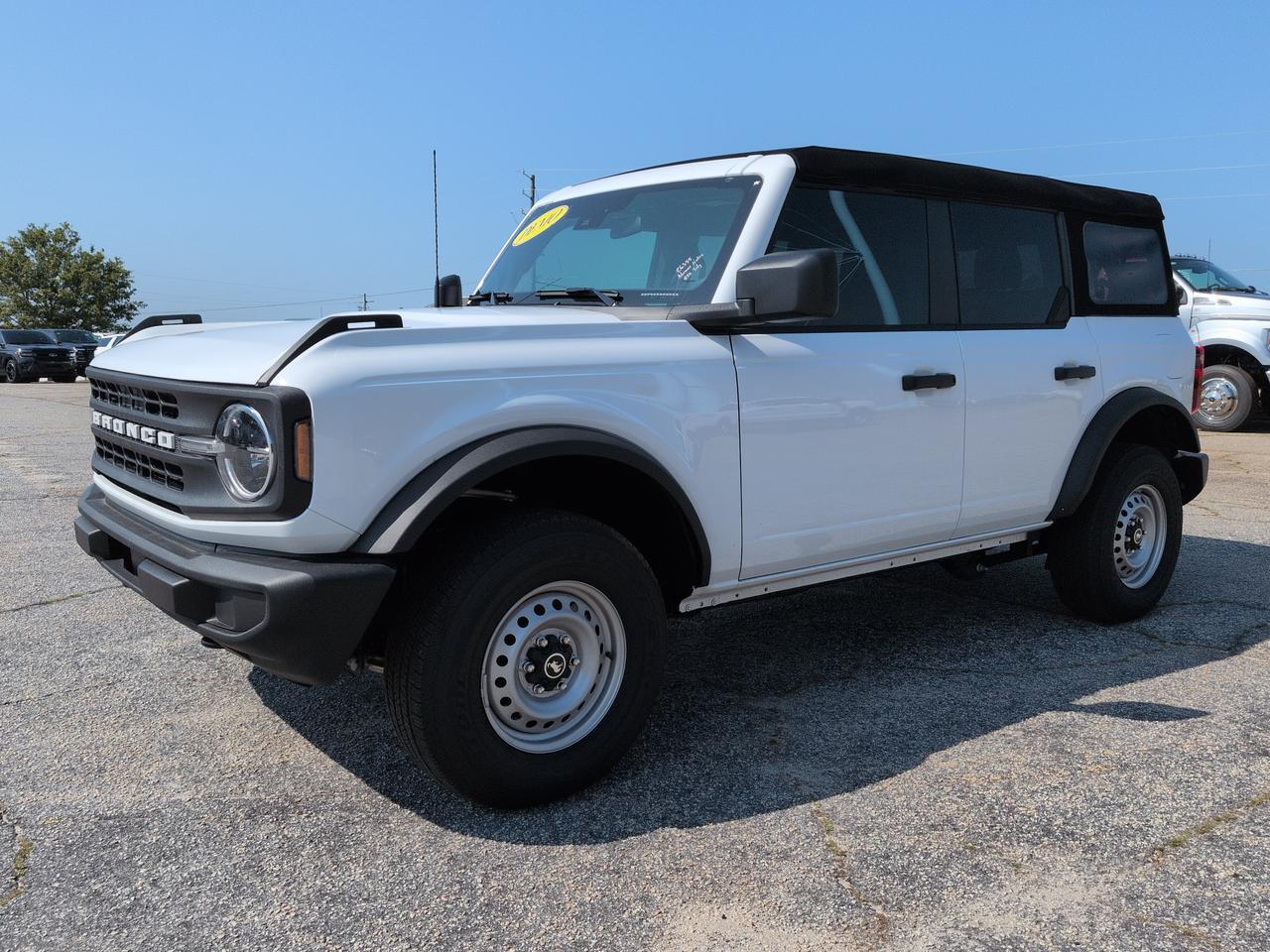 2025 Ford Bronco Base Appleton WI