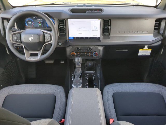 2025 Ford Bronco Base Appleton WI