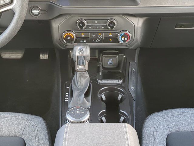 2025 Ford Bronco Base Appleton WI