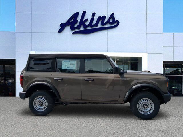 2025 Ford Bronco Base Appleton WI