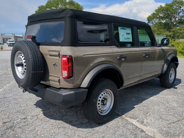 2025 Ford Bronco Base Appleton WI