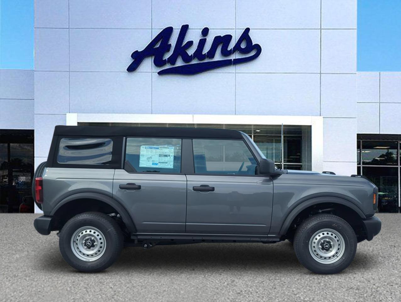 2025 Ford Bronco Base